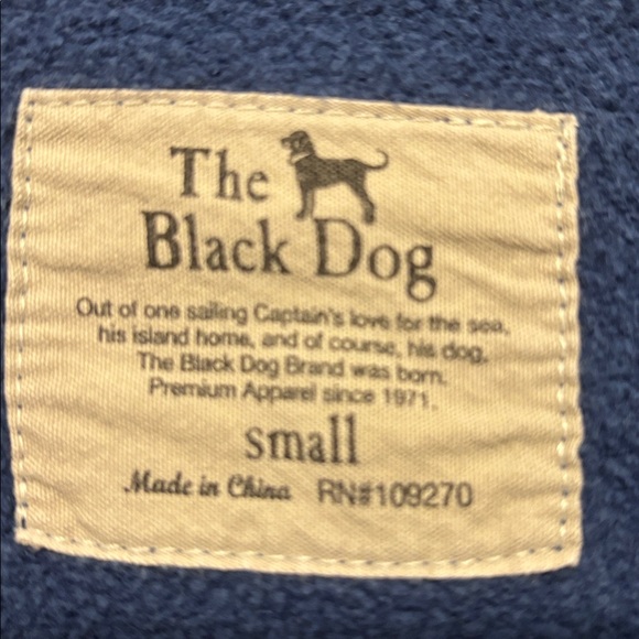 The black dog sweatshirt - Picture 3 of 4
